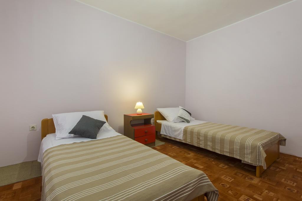 שיבניק Bulat Sea View Apartments מראה חיצוני תמונה