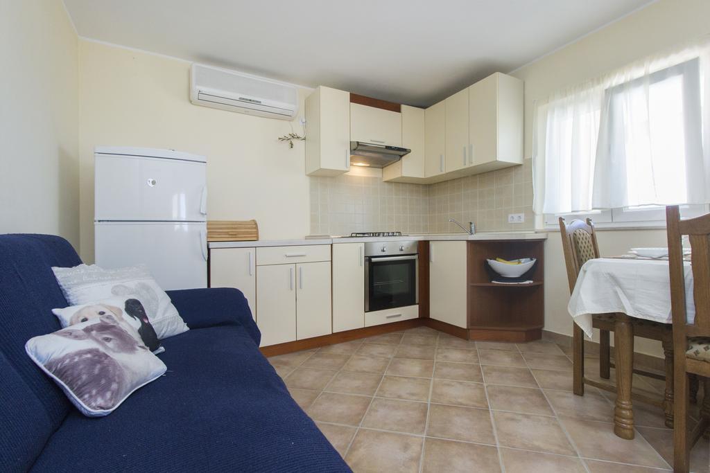 שיבניק Bulat Sea View Apartments מראה חיצוני תמונה