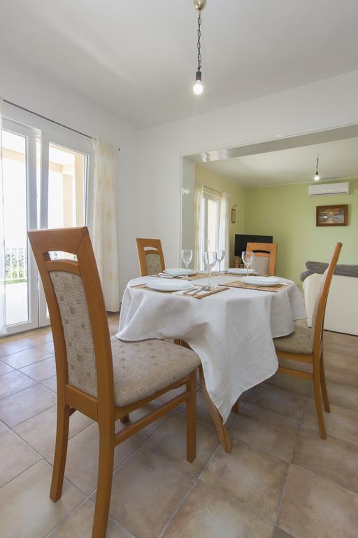 שיבניק Bulat Sea View Apartments מראה חיצוני תמונה