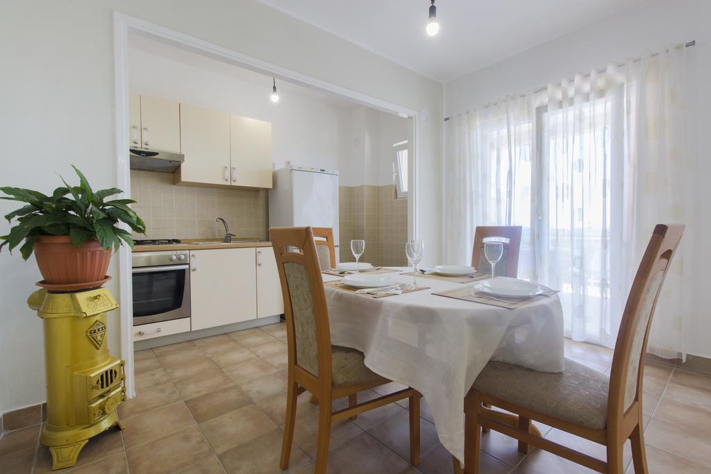 שיבניק Bulat Sea View Apartments מראה חיצוני תמונה