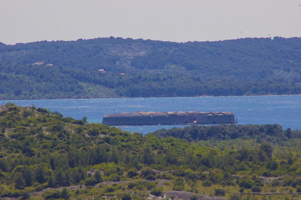 שיבניק Bulat Sea View Apartments מראה חיצוני תמונה